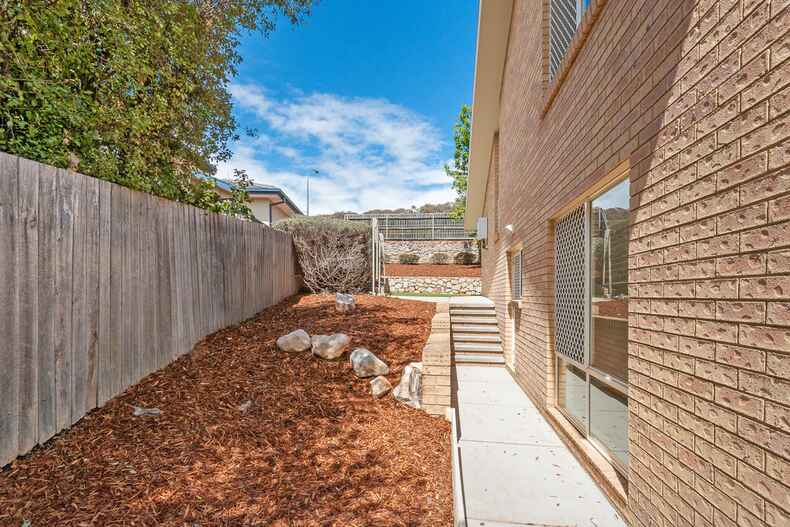 2 Walter Close Jerrabomberra 2 Walter Close Jerrabomberra