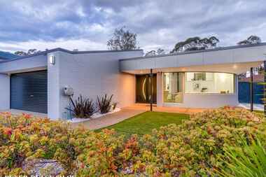 14 Churchill Way Gordon