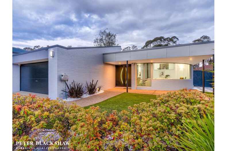 14 Churchill Way Gordon