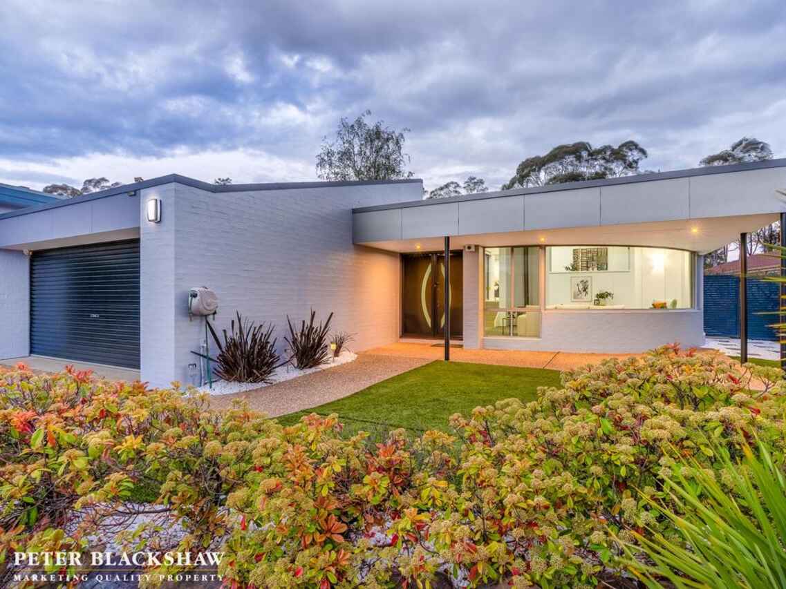 14 Churchill Way Gordon