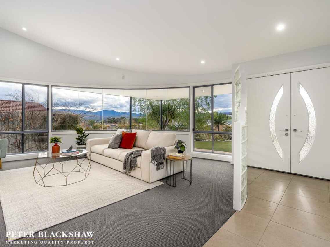 14 Churchill Way Gordon