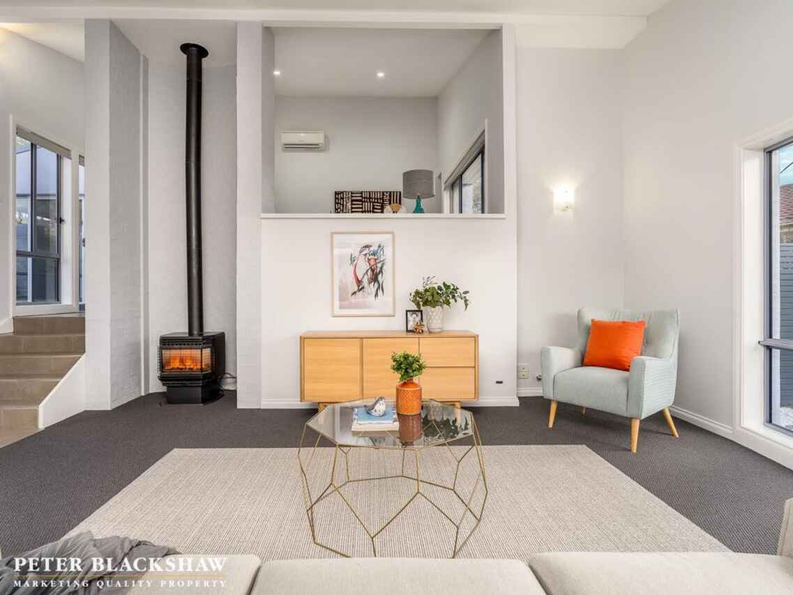 14 Churchill Way Gordon