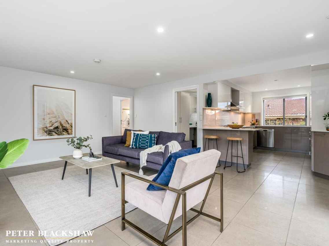 14 Churchill Way Gordon