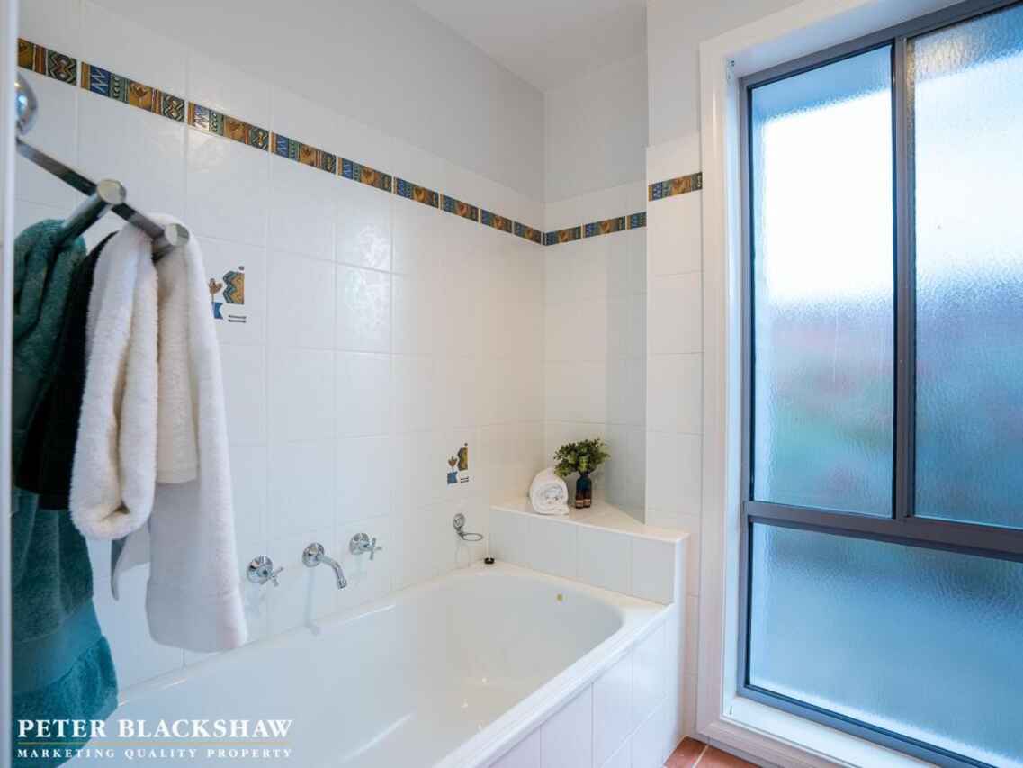 14 Churchill Way Gordon