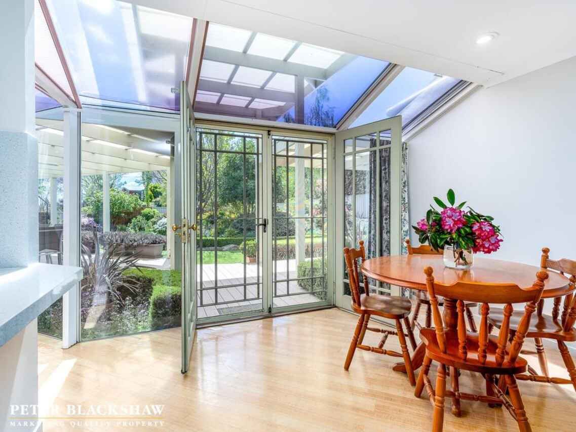 14 Buntine Crescent Isaacs