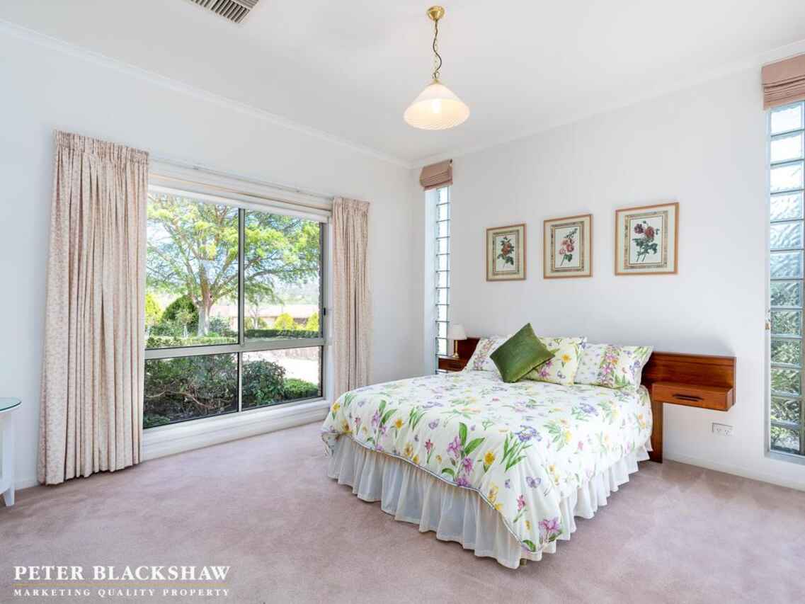 14 Buntine Crescent Isaacs