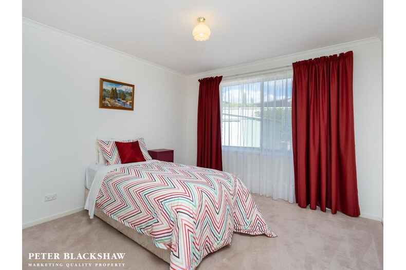14 Buntine Crescent Isaacs 14 Buntine Crescent Isaacs
