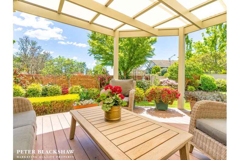 14 Buntine Crescent Isaacs 14 Buntine Crescent Isaacs