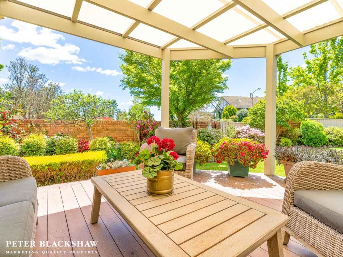 14 Buntine Crescent Isaacs
