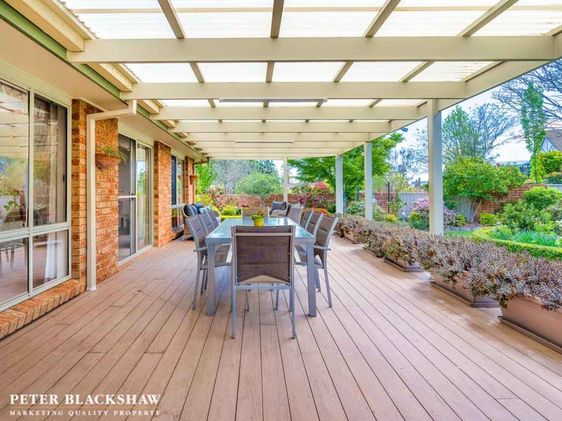 14 Buntine Crescent Isaacs