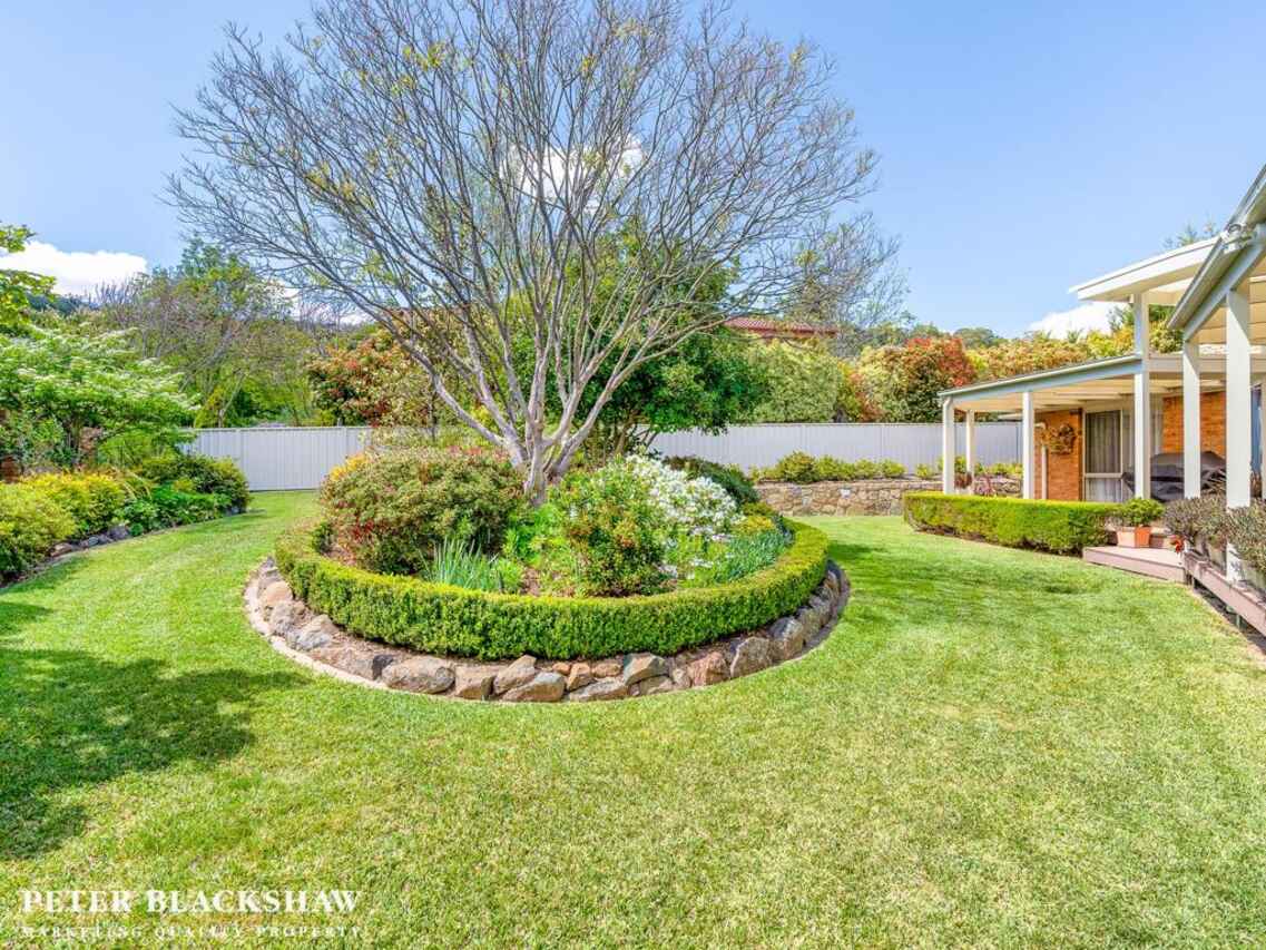 14 Buntine Crescent Isaacs