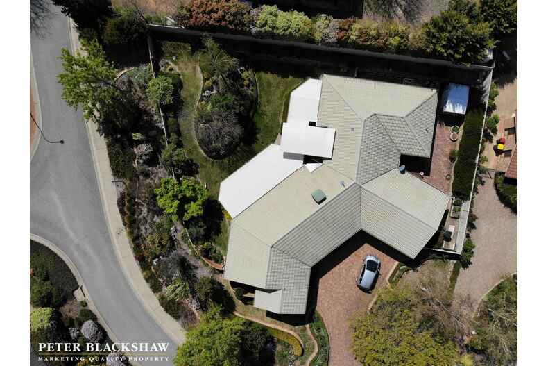 14 Buntine Crescent Isaacs