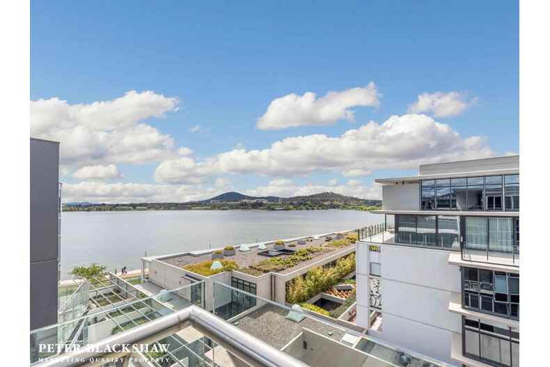 145/11 Trevillian Quay Kingston