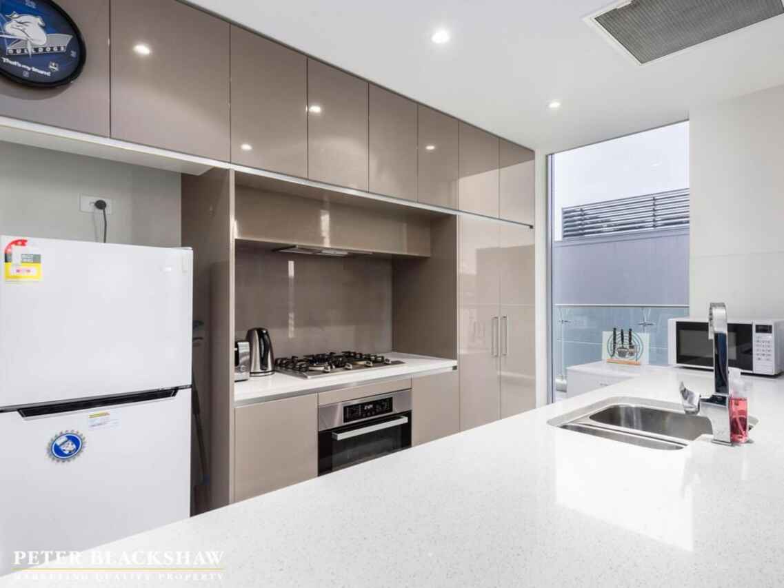 145/11 Trevillian Quay Kingston