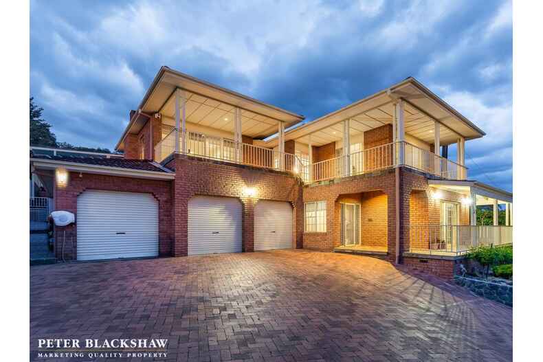 35 Whitty Crescent Isaacs