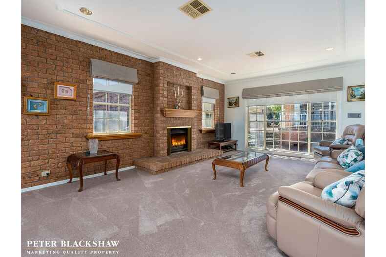 35 Whitty Crescent Isaacs 35 Whitty Crescent Isaacs