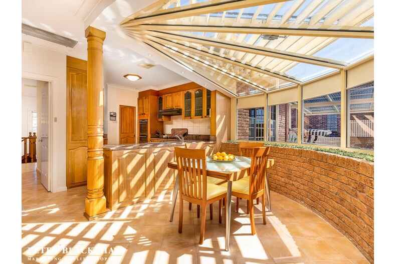 35 Whitty Crescent Isaacs 35 Whitty Crescent Isaacs