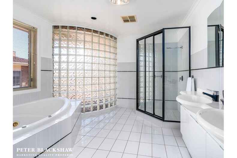 35 Whitty Crescent Isaacs 35 Whitty Crescent Isaacs