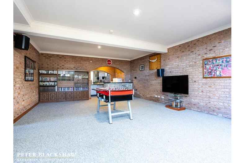 35 Whitty Crescent Isaacs 35 Whitty Crescent Isaacs