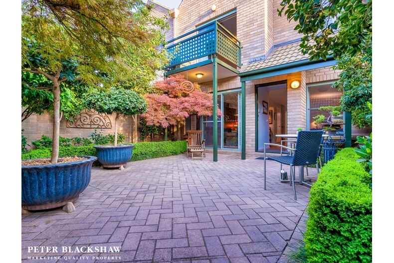 9/4 Hooker Street Yarralumla 9/4 Hooker Street Yarralumla