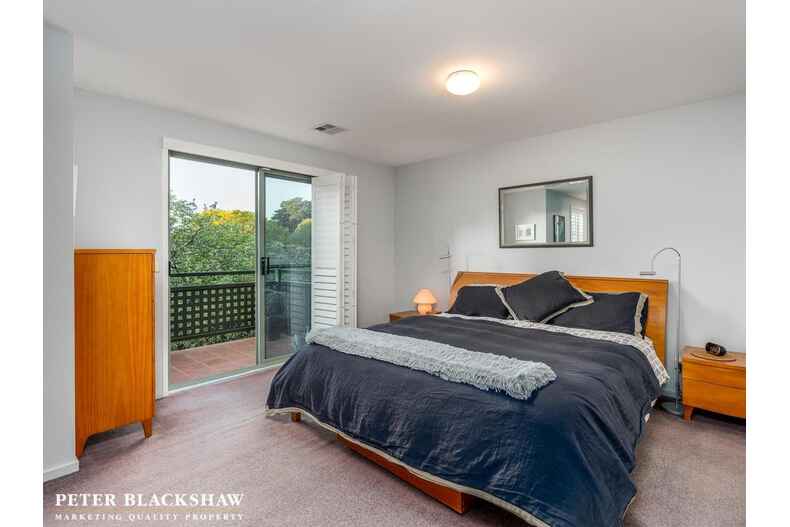 9/4 Hooker Street Yarralumla 9/4 Hooker Street Yarralumla