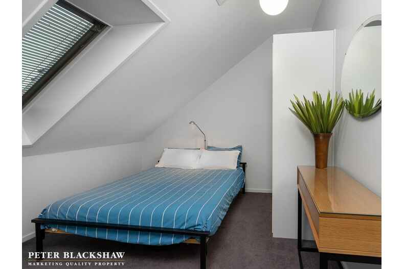 9/4 Hooker Street Yarralumla 9/4 Hooker Street Yarralumla