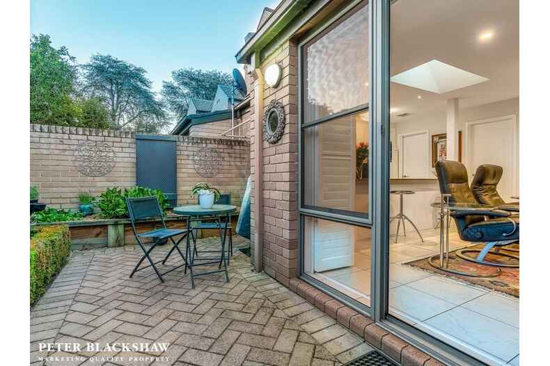 9/4 Hooker Street Yarralumla 9/4 Hooker Street Yarralumla