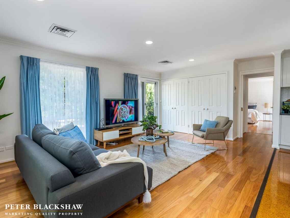 22 James Scott Close Kambah