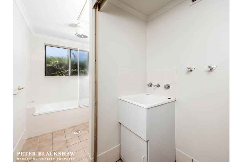 14/46 Paul Coe Crescent Ngunnawal 14/46 Paul Coe Crescent Ngunnawal