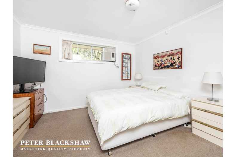 11 McCrae Street Garran