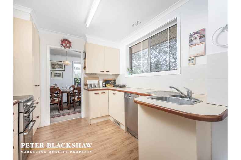 11 McCrae Street Garran