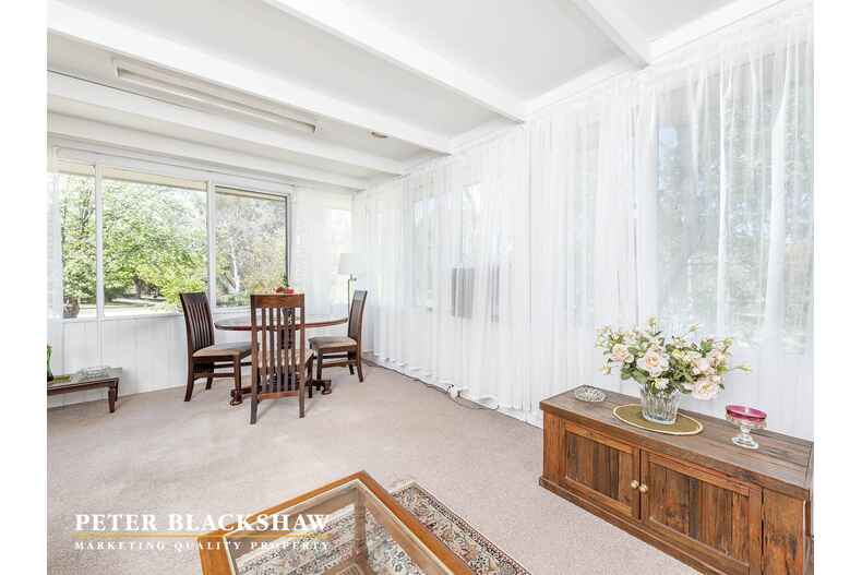 11 McCrae Street Garran