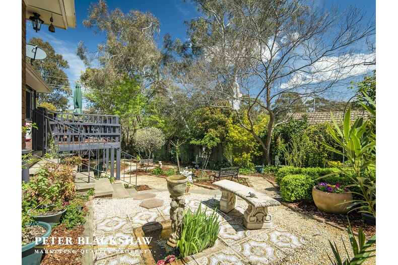 11 McCrae Street Garran