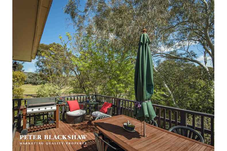 11 McCrae Street Garran