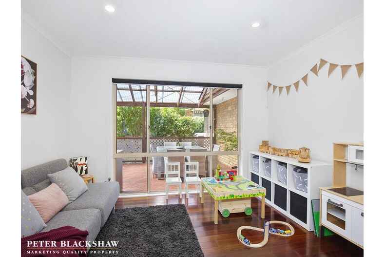 7 Hattersley Court Nicholls 7 Hattersley Court Nicholls