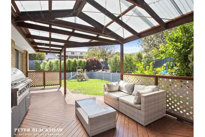 7 Hattersley Court Nicholls 7 Hattersley Court Nicholls