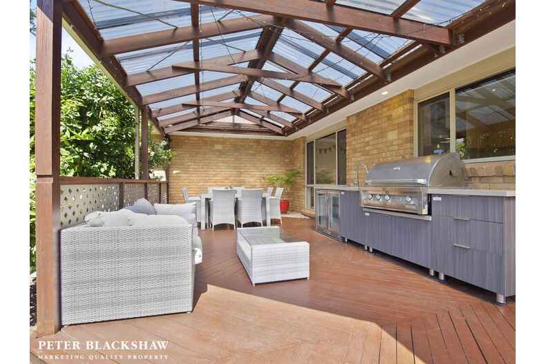 7 Hattersley Court Nicholls 7 Hattersley Court Nicholls