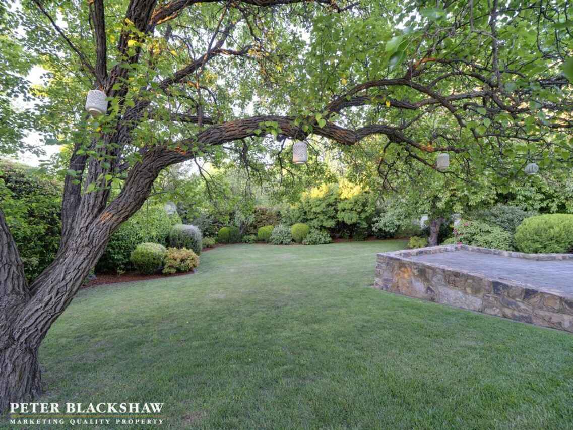 8 Hunter Street Yarralumla
