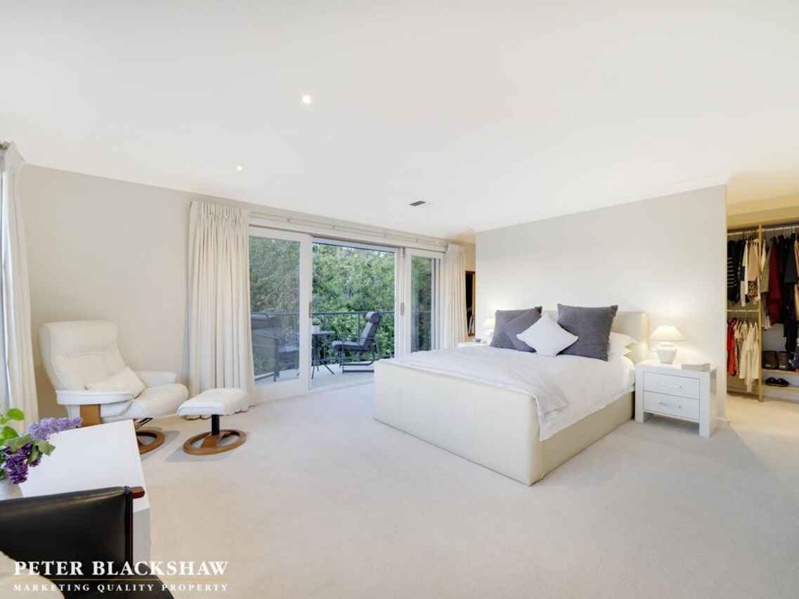 8 Hunter Street Yarralumla