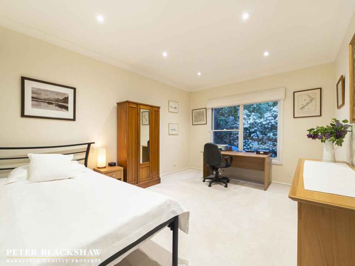8 Hunter Street Yarralumla