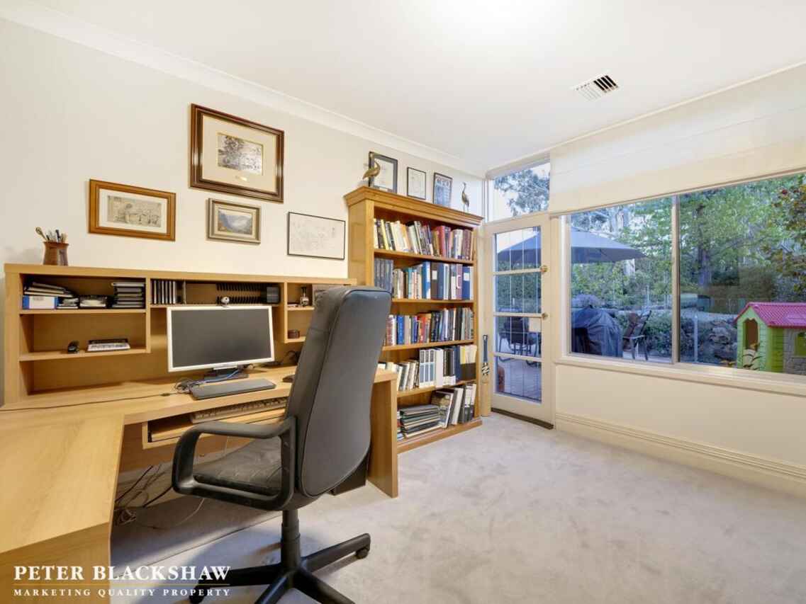 8 Hunter Street Yarralumla