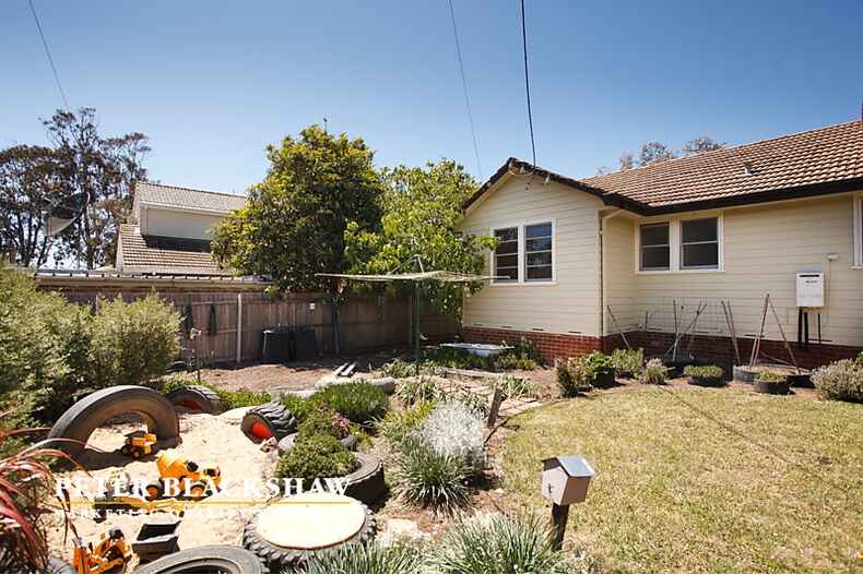 4 Boree Place Narrabundah