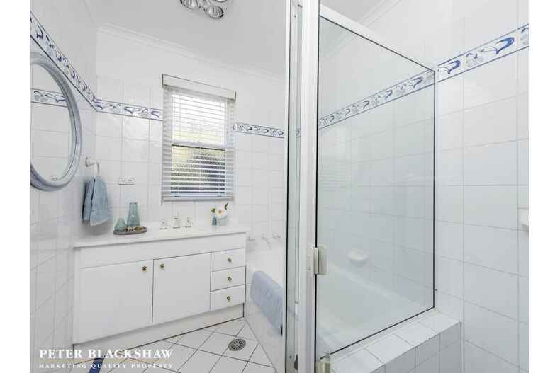 17 Babbage Crescent Griffith 17 Babbage Crescent Griffith