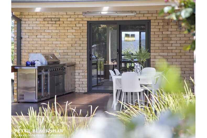 43 Bainton Crescent Melba 43 Bainton Crescent Melba