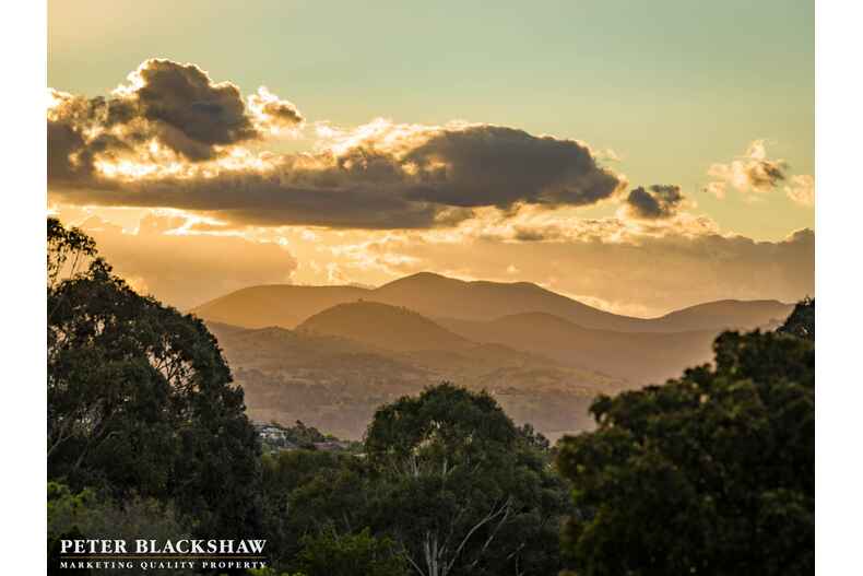 23 Dobell Circuit Conder