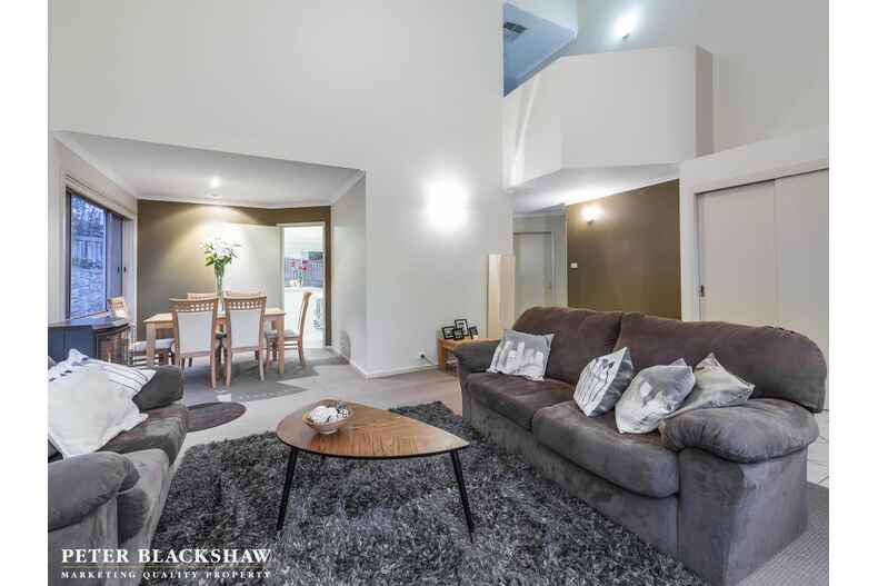 23 Dobell Circuit Conder