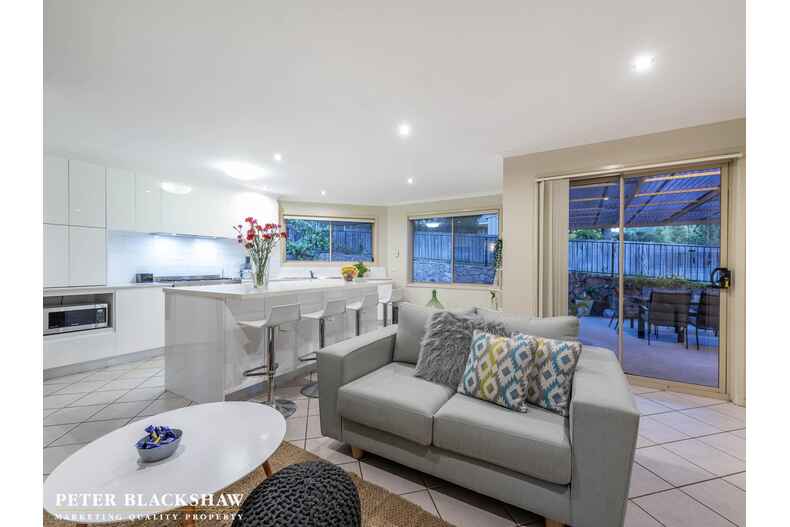 23 Dobell Circuit Conder