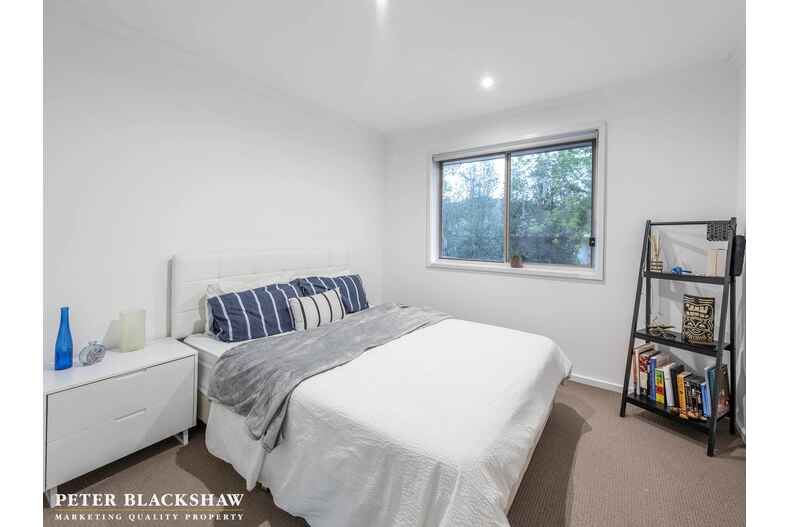 23 Dobell Circuit Conder