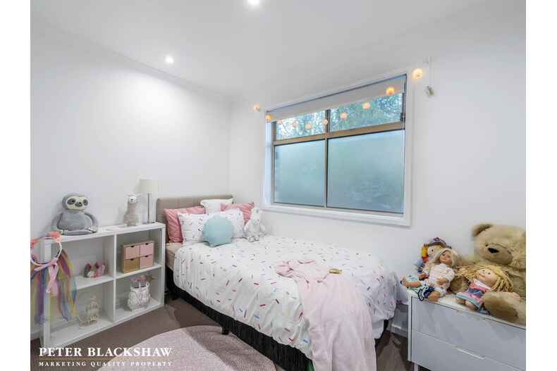 23 Dobell Circuit Conder