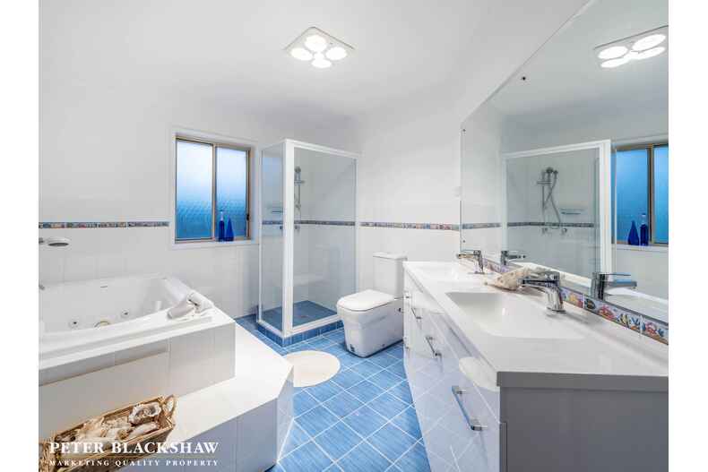 23 Dobell Circuit Conder